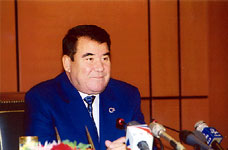 Сапармурад Ниязов, самоизбранный, пожизненный Президент Туркменистана
